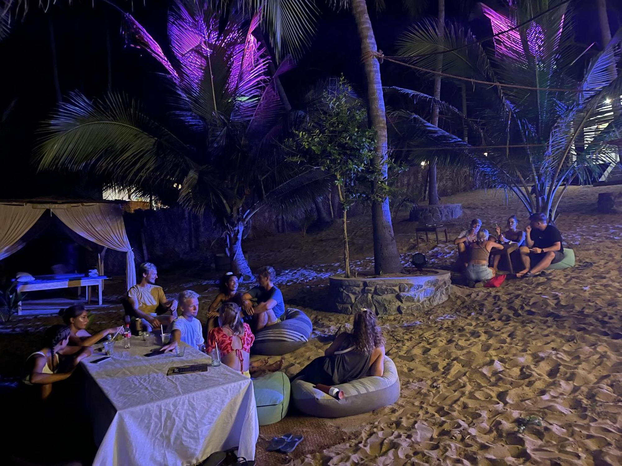 Coconut Hill Arugam Bay Hostel Buitenkant foto