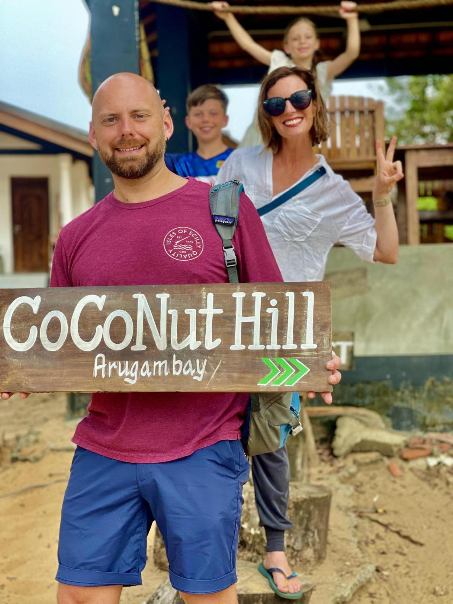 Coconut Hill Arugam Bay Hostel Buitenkant foto