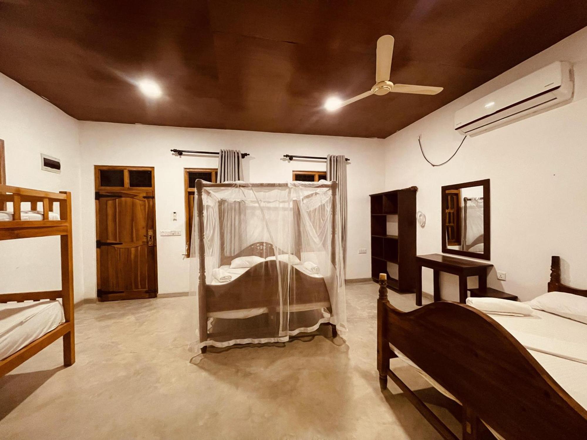 Coconut Hill Arugam Bay Hostel Buitenkant foto