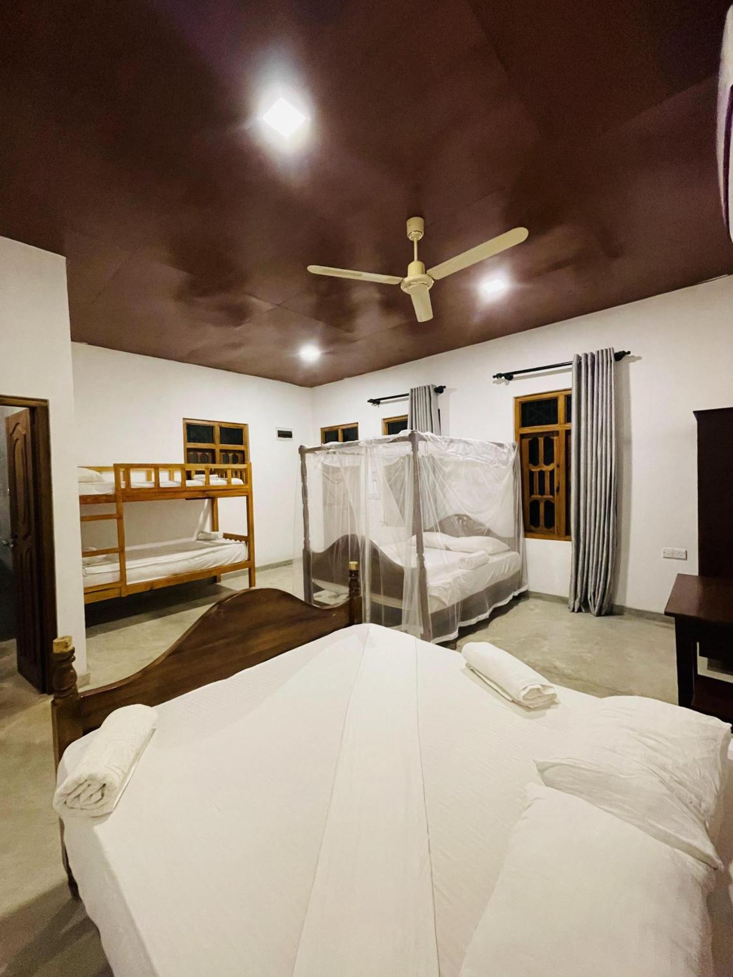 Coconut Hill Arugam Bay Hostel Buitenkant foto