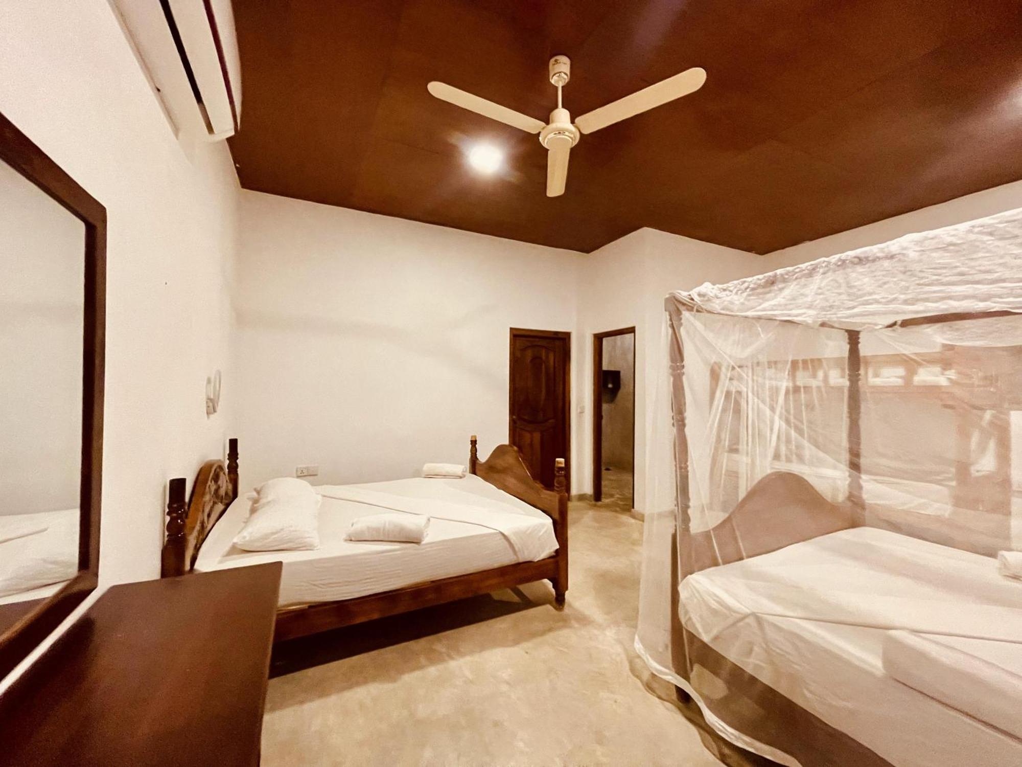 Coconut Hill Arugam Bay Hostel Buitenkant foto