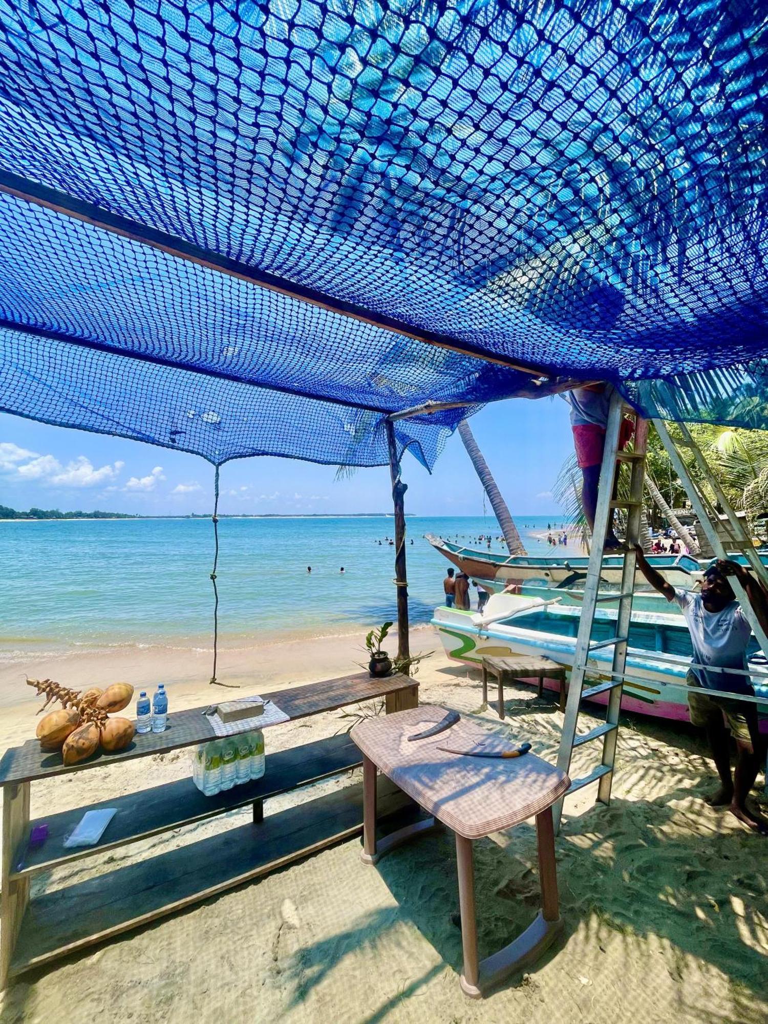 Coconut Hill Arugam Bay Hostel Buitenkant foto